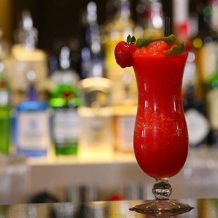 The Shirley Arms Hotel Каррикмакросс Экстерьер фото