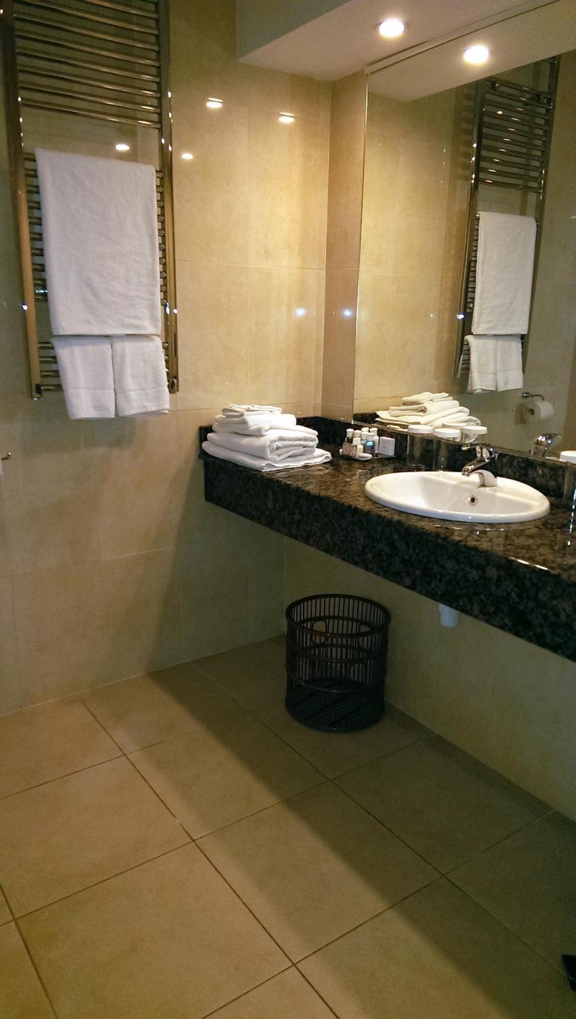 The Shirley Arms Hotel Каррикмакросс Номер фото